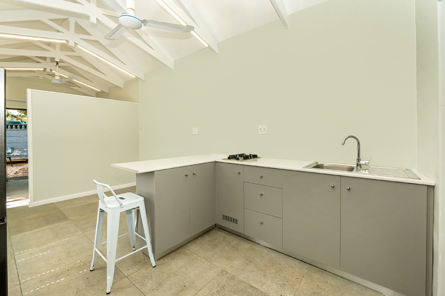 To Let 1 Bedroom Property for Rent in Pinelands Western Cape